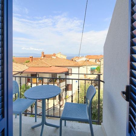 Apartman Placa Njivice Bagian luar foto