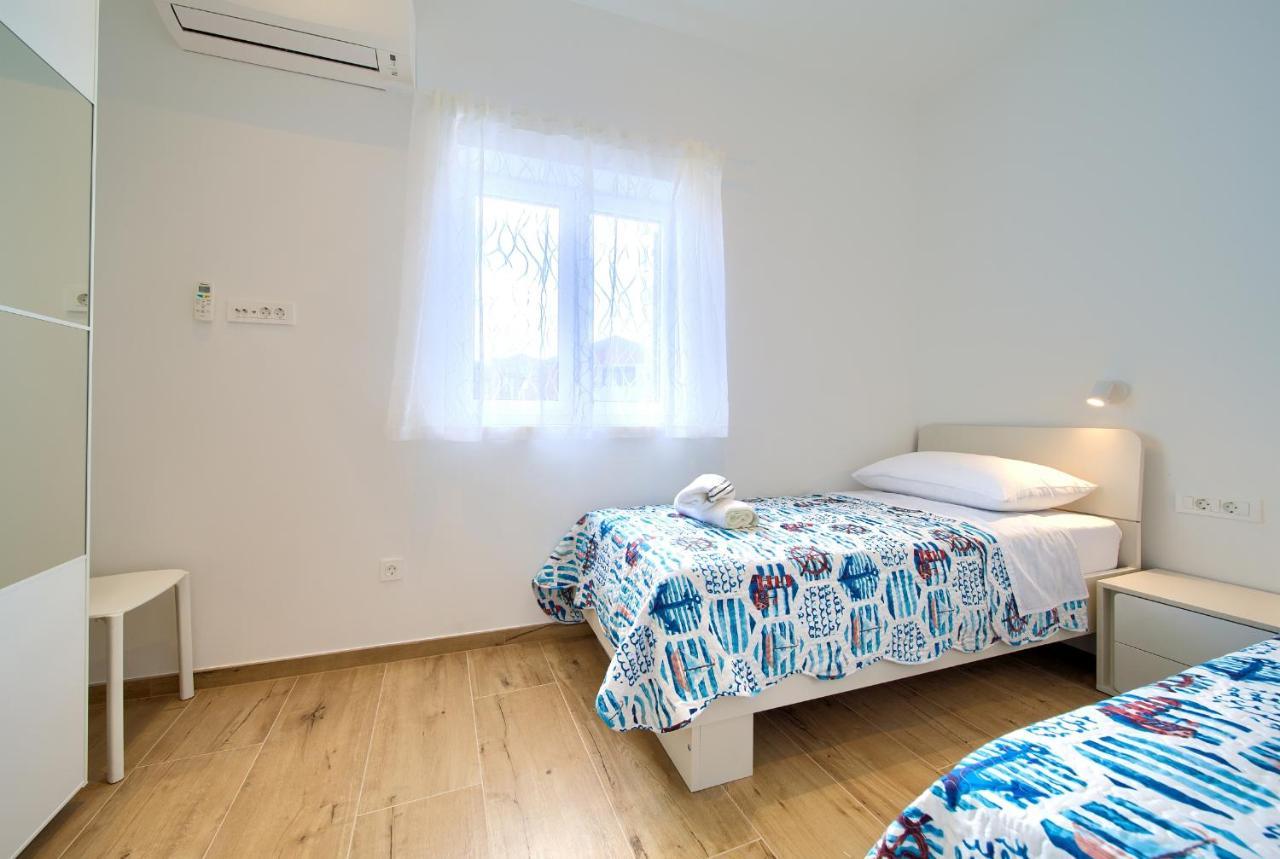 Apartman Placa Njivice Bagian luar foto